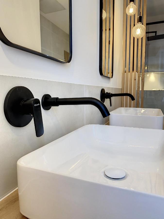 AppartChic - appartement standing - plein Centre&Parking privé Créon Extérieur photo