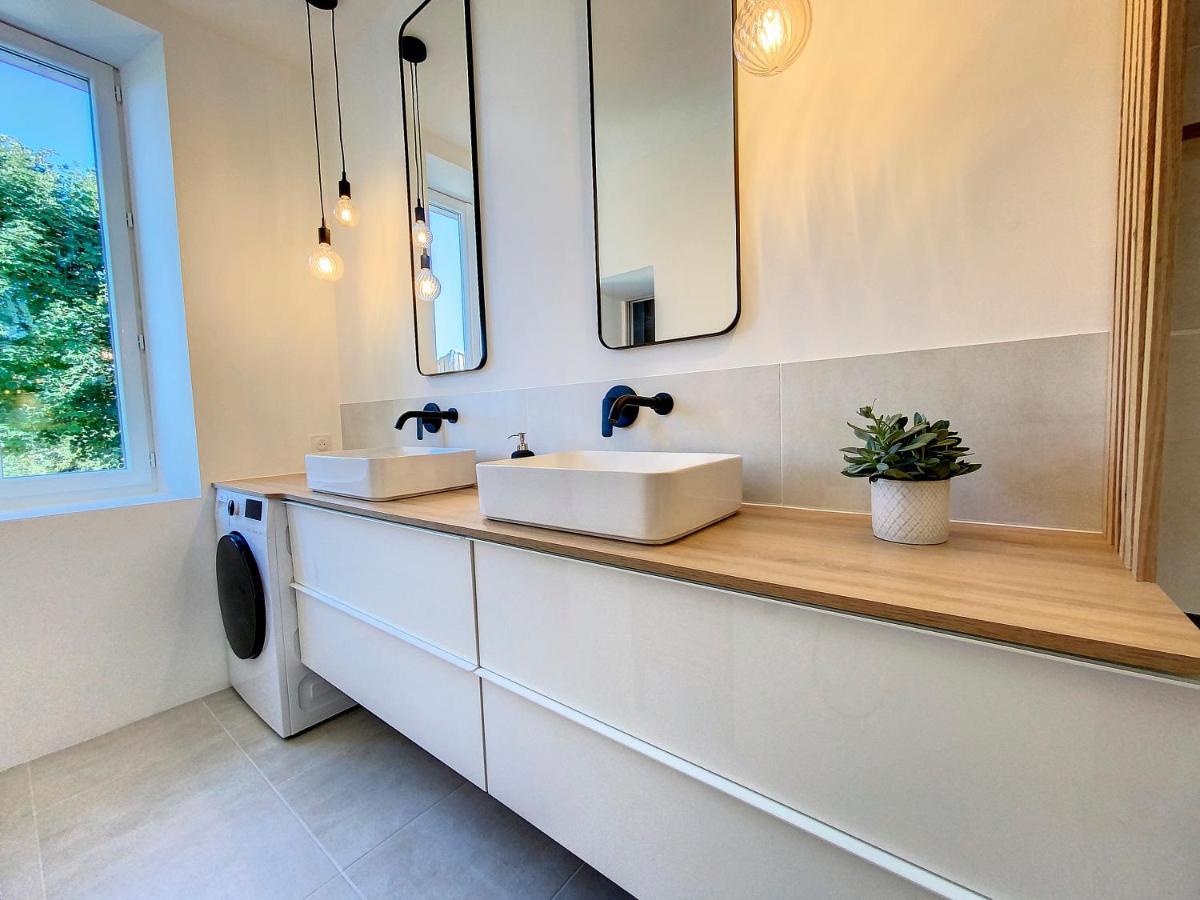 AppartChic - appartement standing - plein Centre&Parking privé Créon Extérieur photo